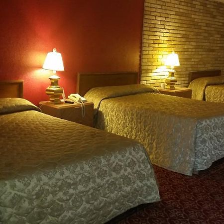 Executive Inn And Suites Воксагачі Екстер'єр фото