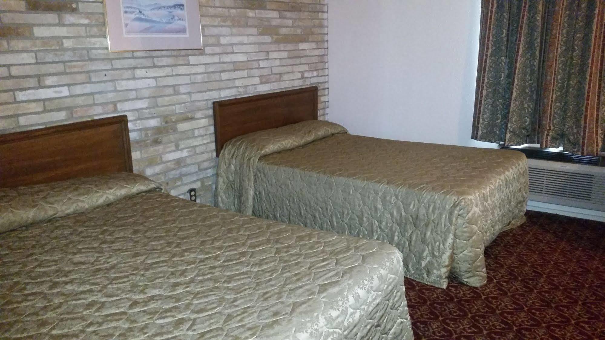 Executive Inn And Suites Воксагачі Екстер'єр фото